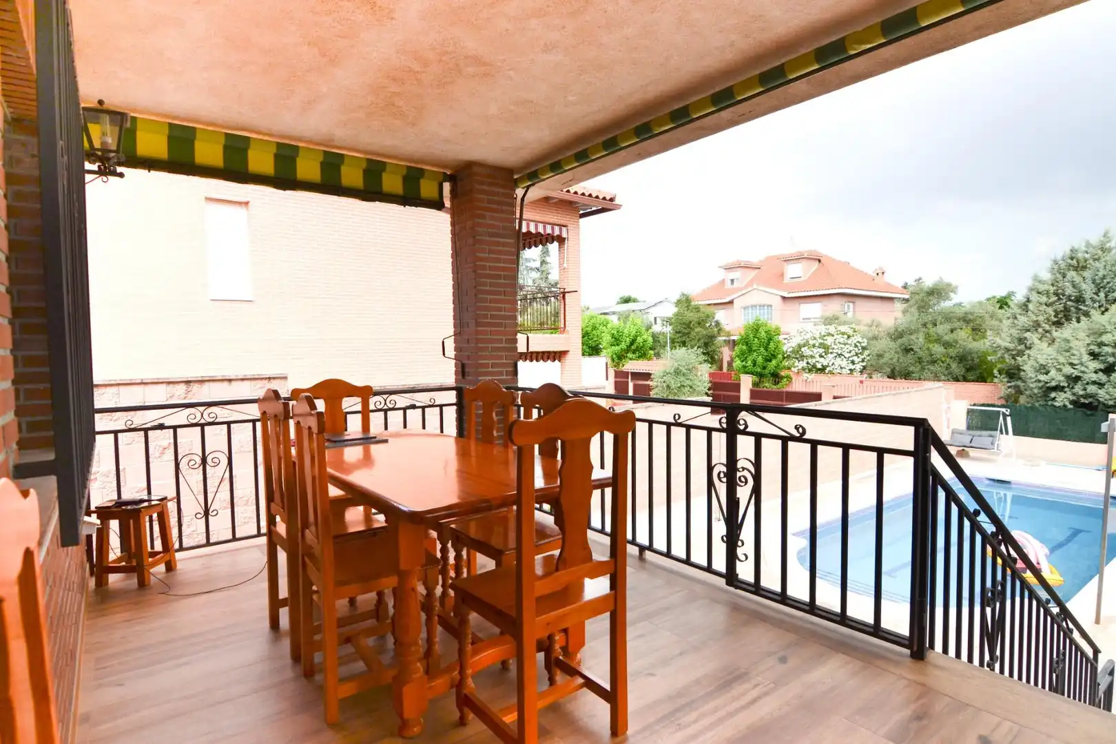 Terrace of Houses for sale in Casarrubios del Monte  with Air Conditioner, Heating and Private garden
