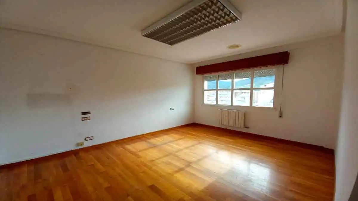Piso en venta en ELOI RODRIGUEZ BARRIOS,Nº41,PL.3,PT.IZDA, 41, O Barco de Valdeorras