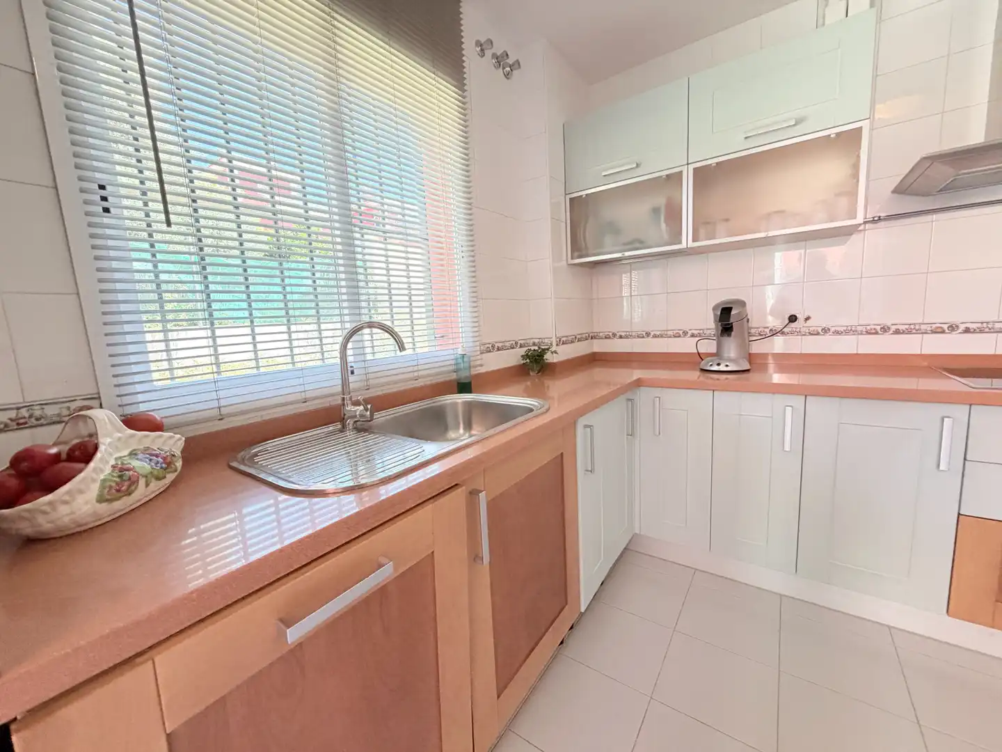 Casa adosada en venta en Calle las Marismas, Salteras