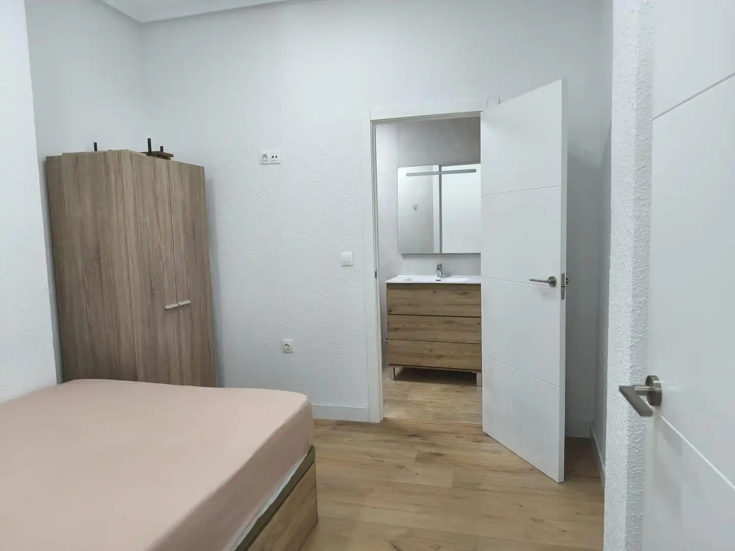 Bedroom of Ground floor for sale in Elche / Elx  with Air Conditioner, Parquet flooring and Furnished