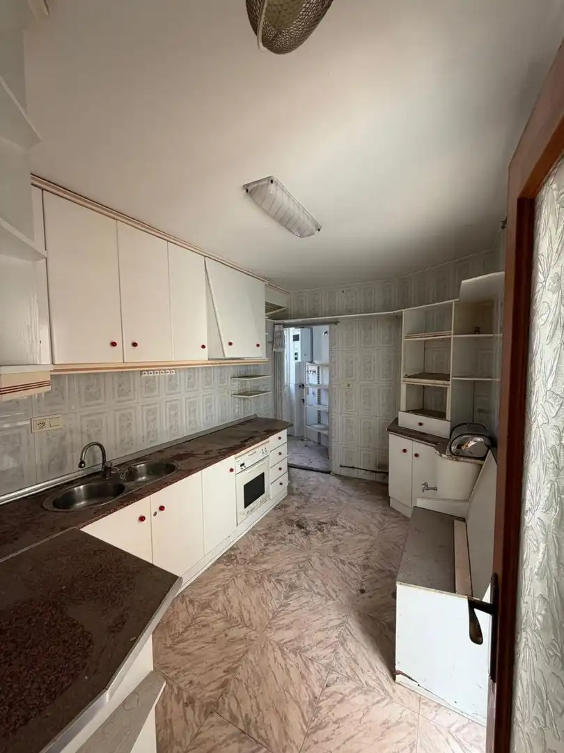 Flat for sale in Calle Manuel de Falla 32, imagen 9