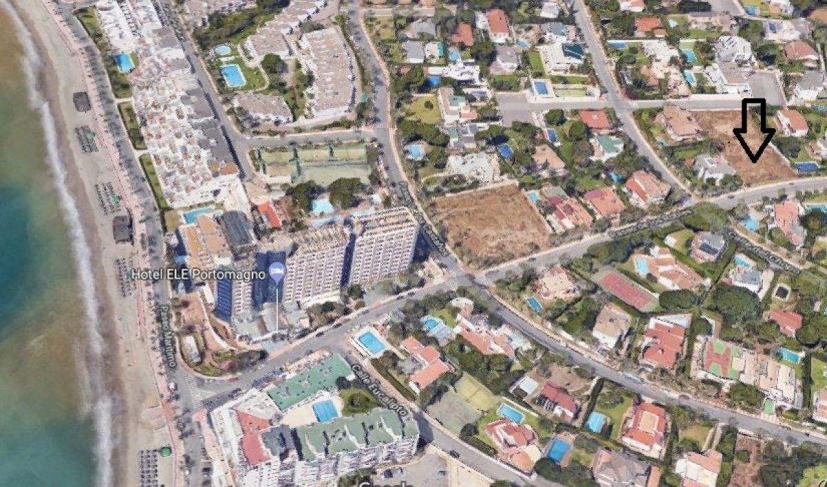 Terreny industrial en venda a Paseo de los robles, Aguadulce Sur