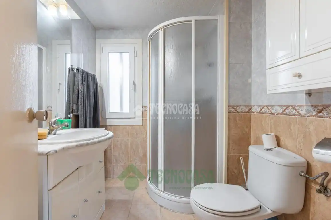 Baño de Piso en venta en Algete con Calefacción, Balcón y Piscina comunitaria