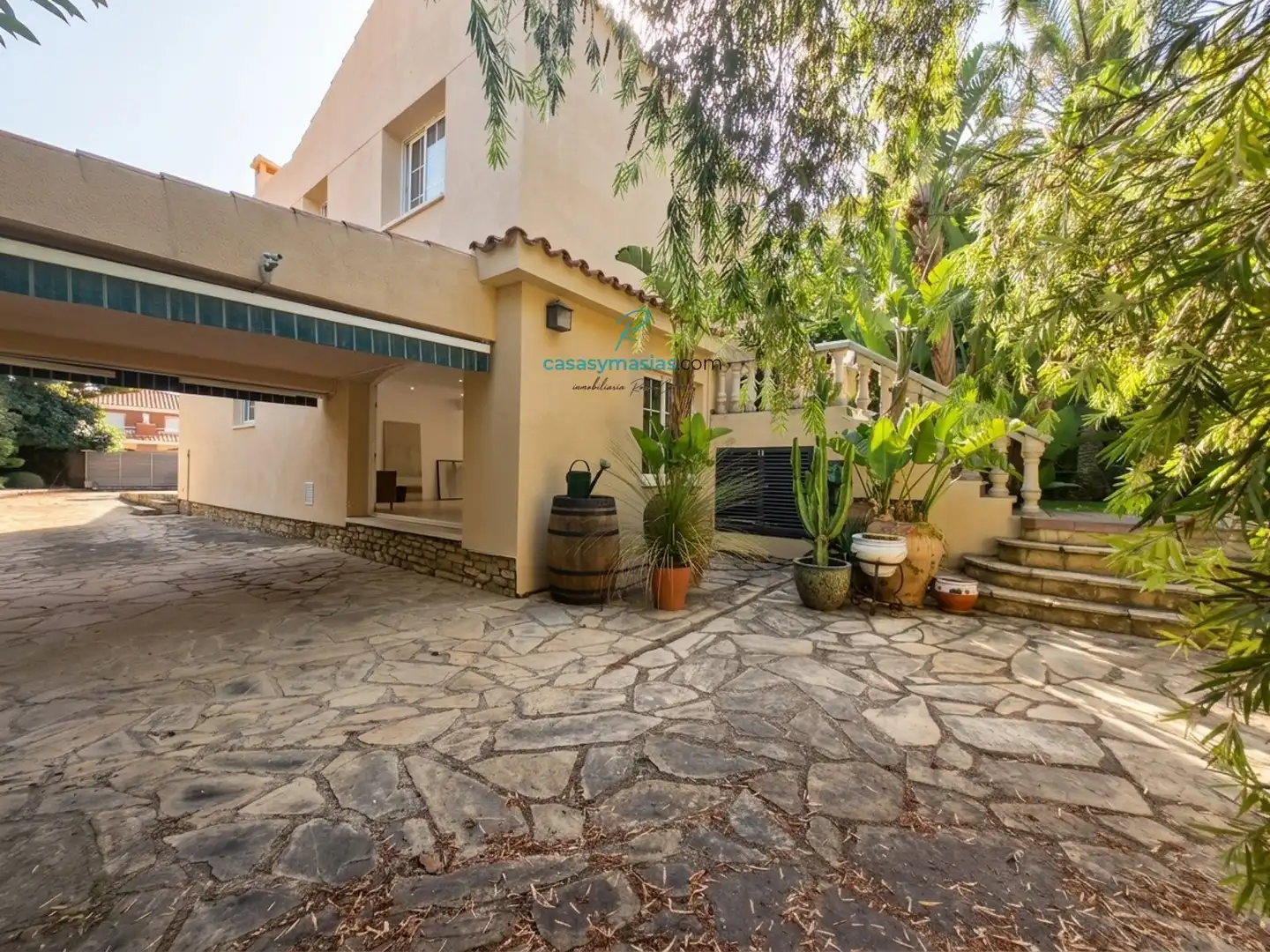 Vista exterior de Casa o xalet en venda en Salou amb Aire condicionat, Calefacció i Jardí privat