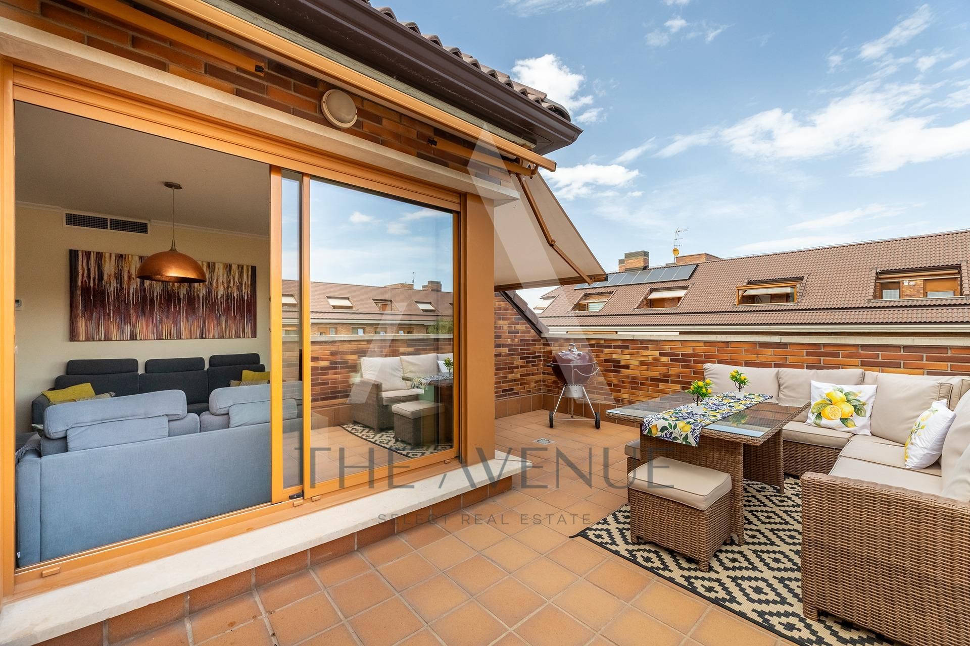 Terrace of Attic for sale in Boadilla del Monte  with Heating, Private garden and Terrace