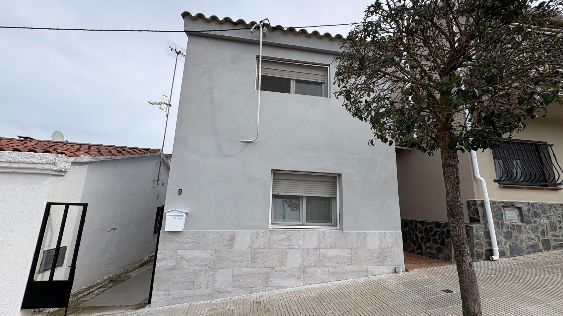Exterior view of Duplex for sale in Santa Maria de Palautordera  with Air Conditioner, Heating and Private garden
