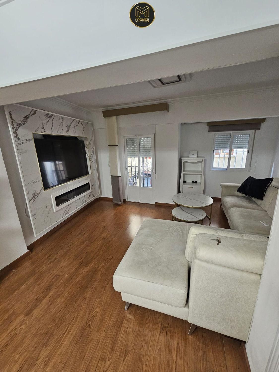 Living room of Flat for sale in  Jaén Capital  with Air Conditioner, Heating and Balcony