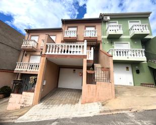 Vista exterior de Casa adosada en venda en Antella amb Aire condicionat, Calefacció i Jardí privat