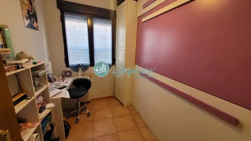 Piso en venta en Hontanares de Eresma con Calefacción y Balcón