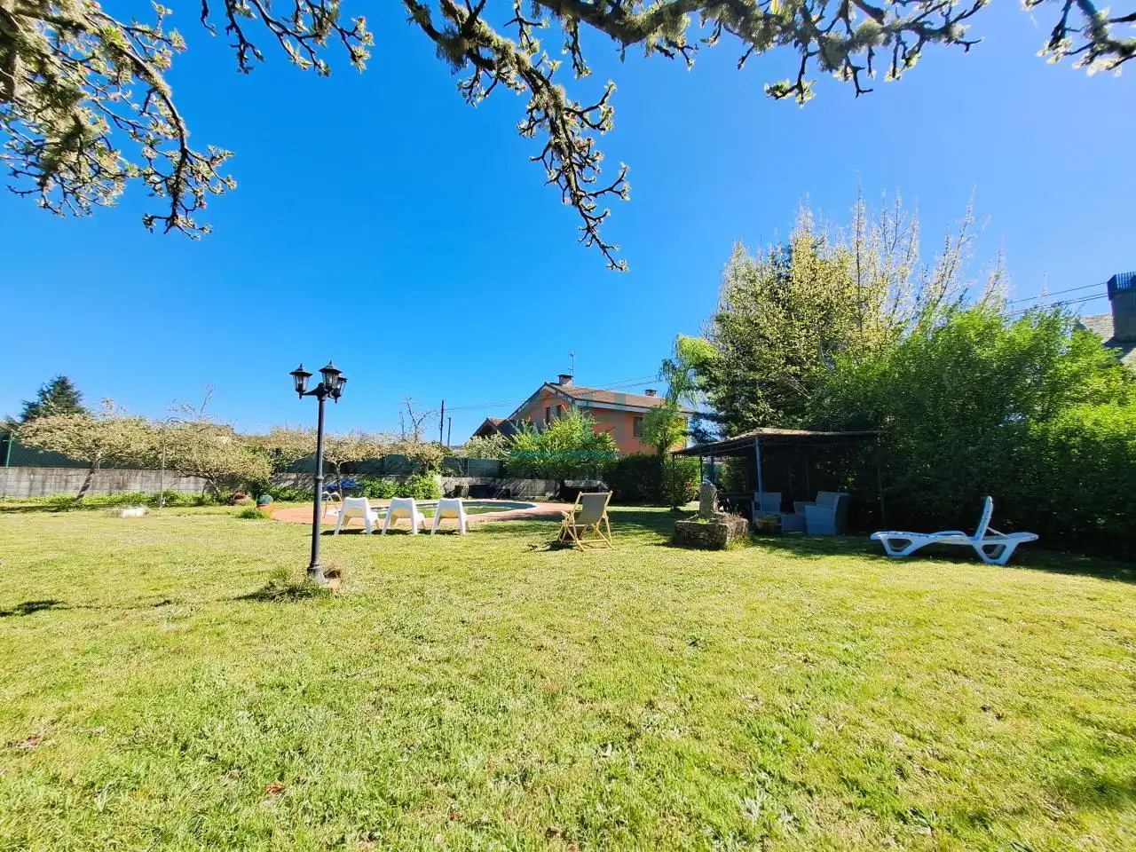 Jardí de Casa o xalet en venda en San Cibrao das Viñas amb Calefacció, Jardí privat i Terrassa