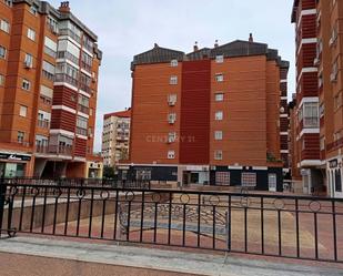 Vista exterior de Pis en venda en Cáceres Capital amb Aire condicionat, Calefacció i Terrassa