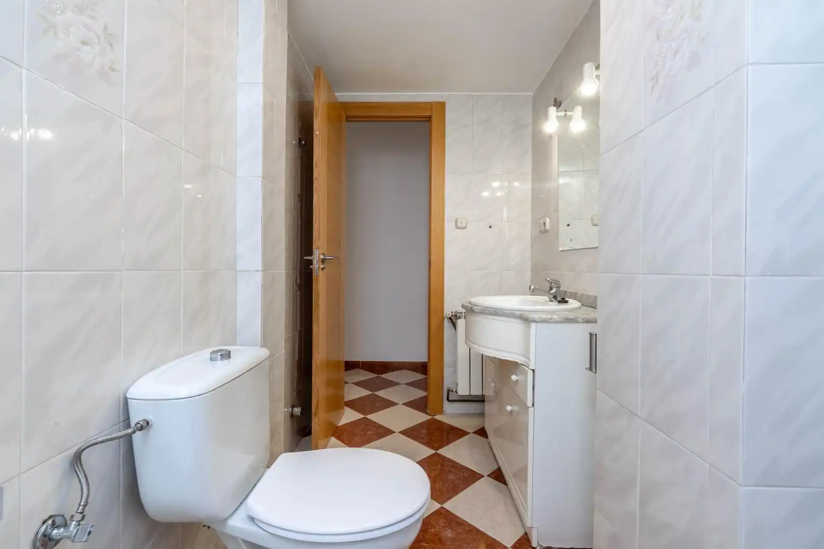Badezimmer von Wohnung zur Miete in Granada mit Heizung und Möbliert