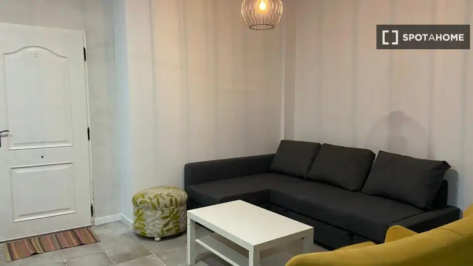 Living room of Flat for rent in Valencia  with Air Conditioner, Heating and Furnished