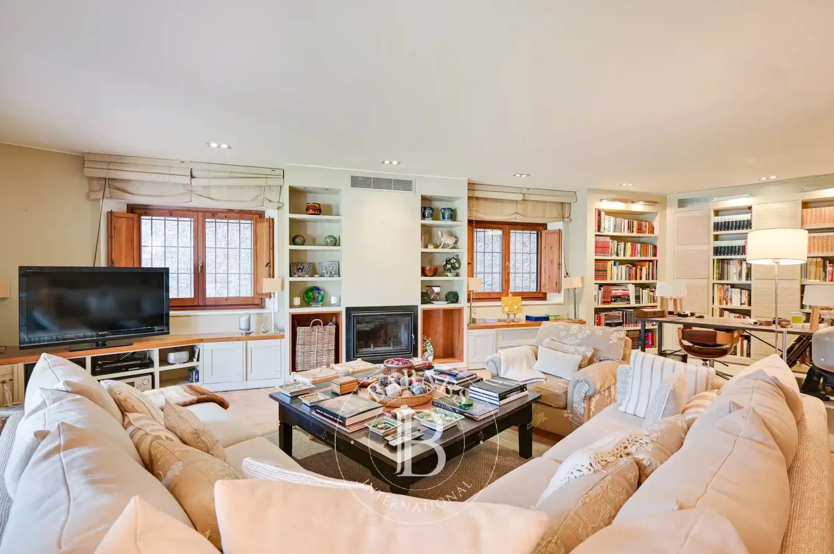 Living room of Country homes for sale in Torrent (Girona)  with Private garden, Terrace and Swimming Pool