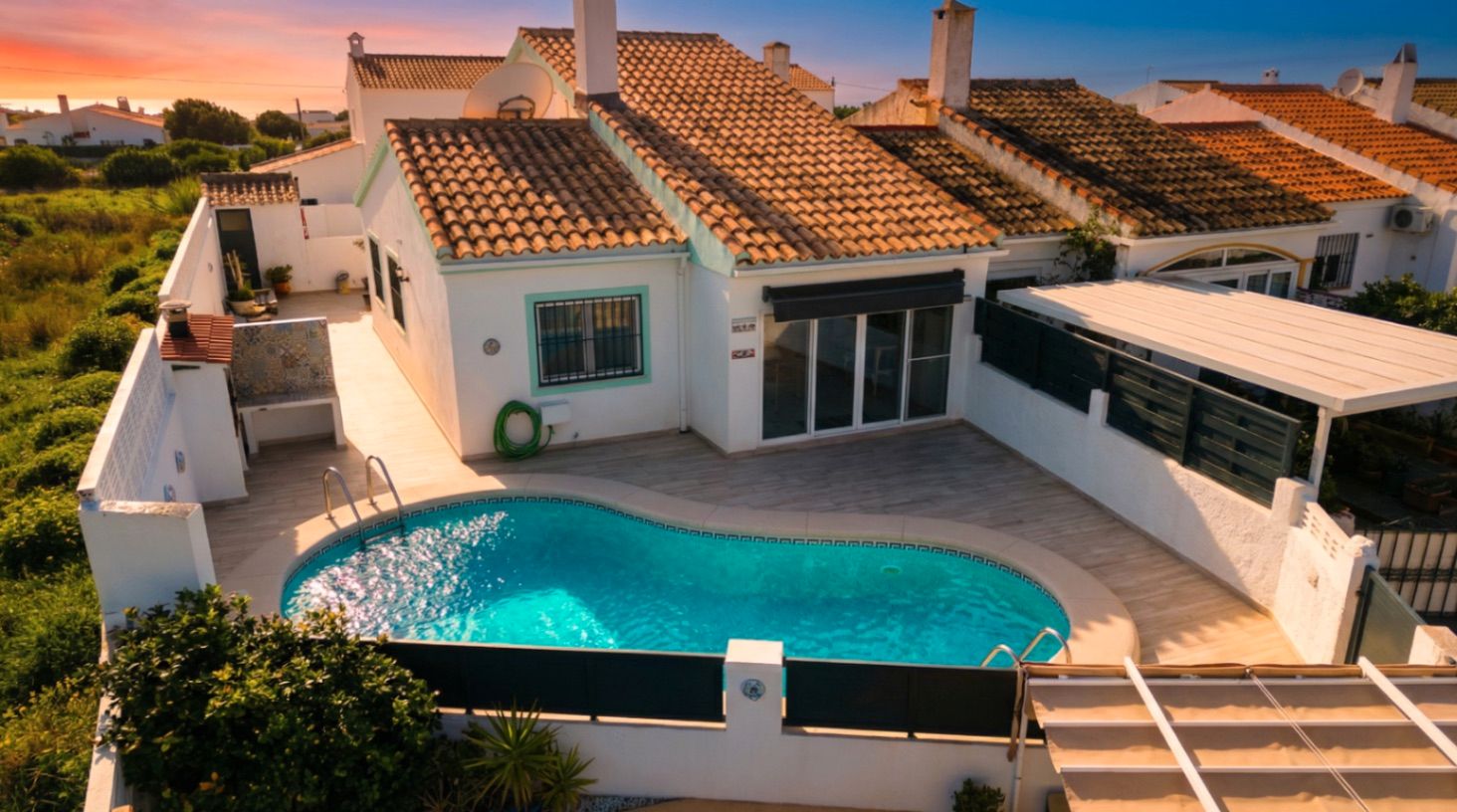 Exterior view of Single-family semi-detached for sale in El Verger  with Air Conditioner, Heating and Private garden