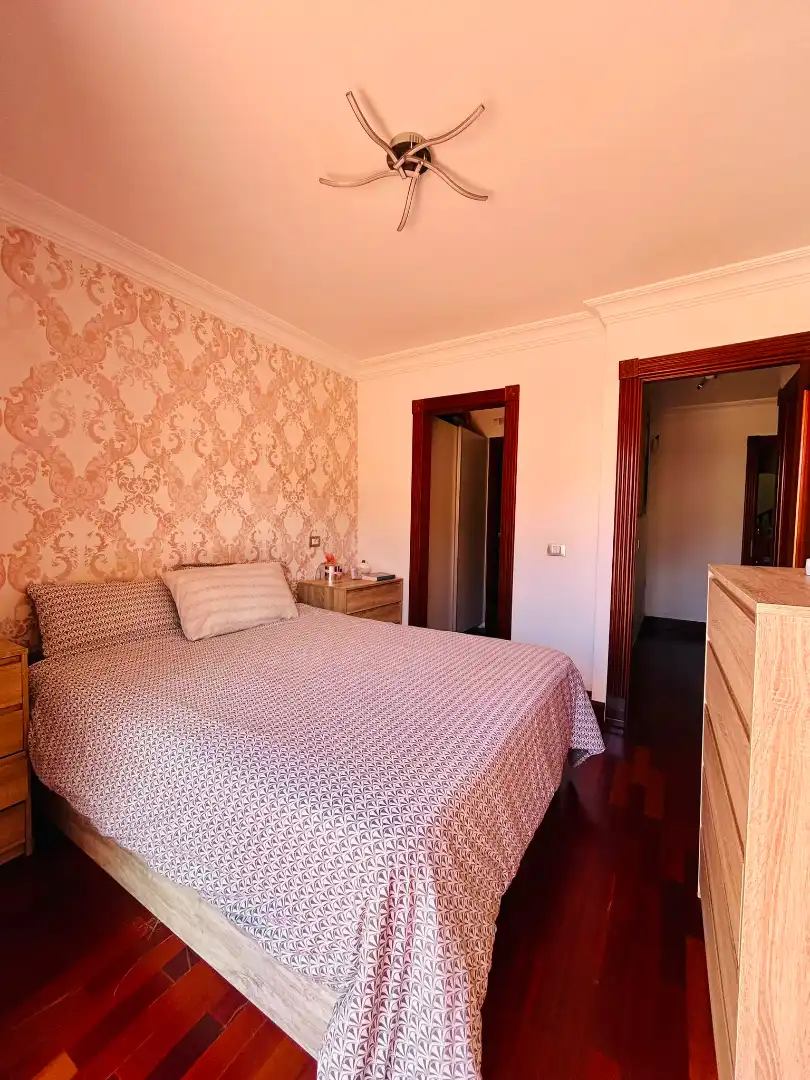 Habitación de Casa adosada en venta en Adeje con Calefacción, Jardín privado y Parquet