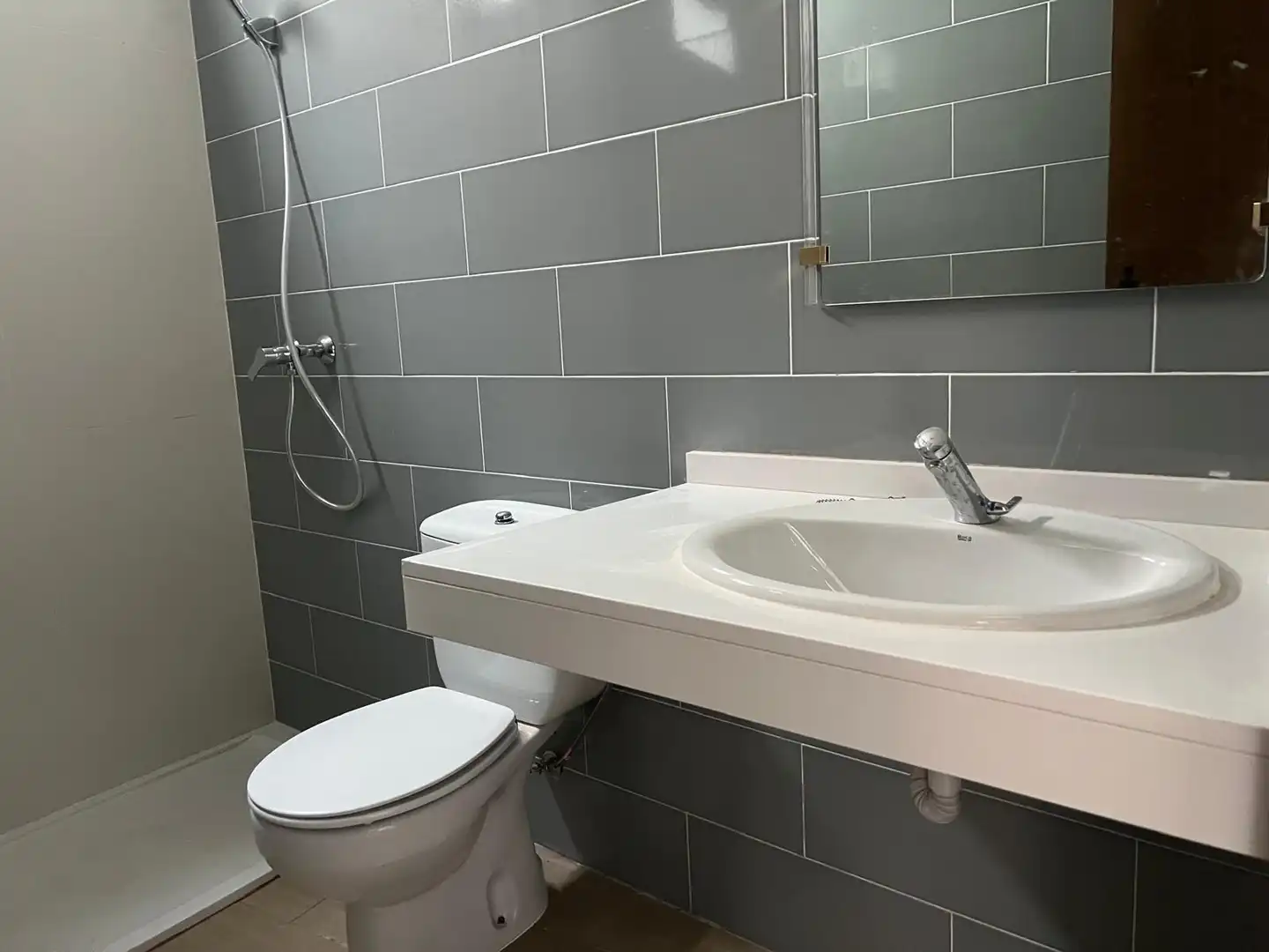 Bathroom of Houses for sale in Cuevas Bajas  with Swimming Pool and Balcony