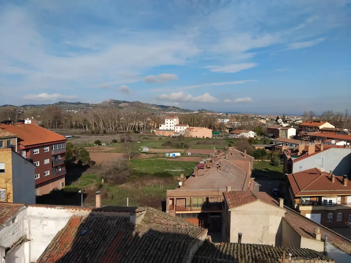Vista exterior de Piso en venta en Alberite con Calefacción, Trastero y Amueblado