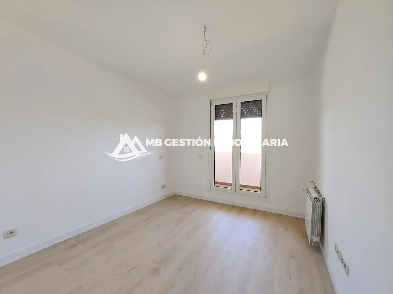 Habitación de Casa adosada en venta en Fuenlabrada con Aire acondicionado, Calefacción y Jardín privado