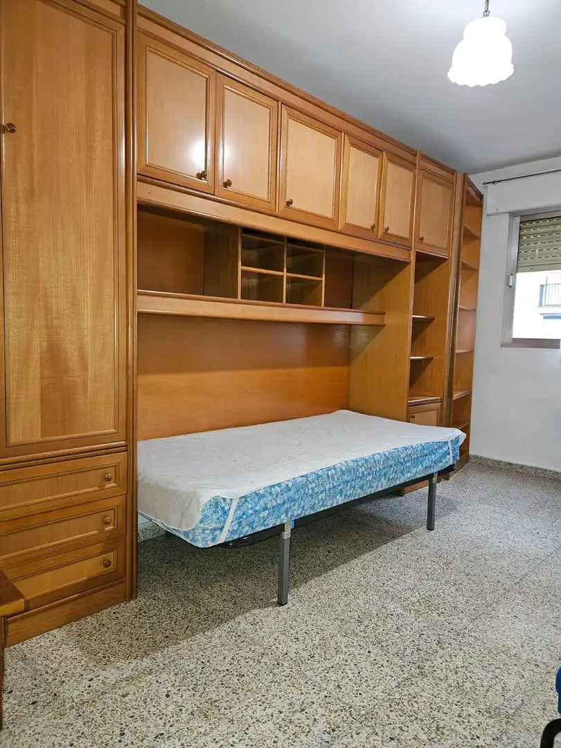 Bedroom of Flat for rent in Genil