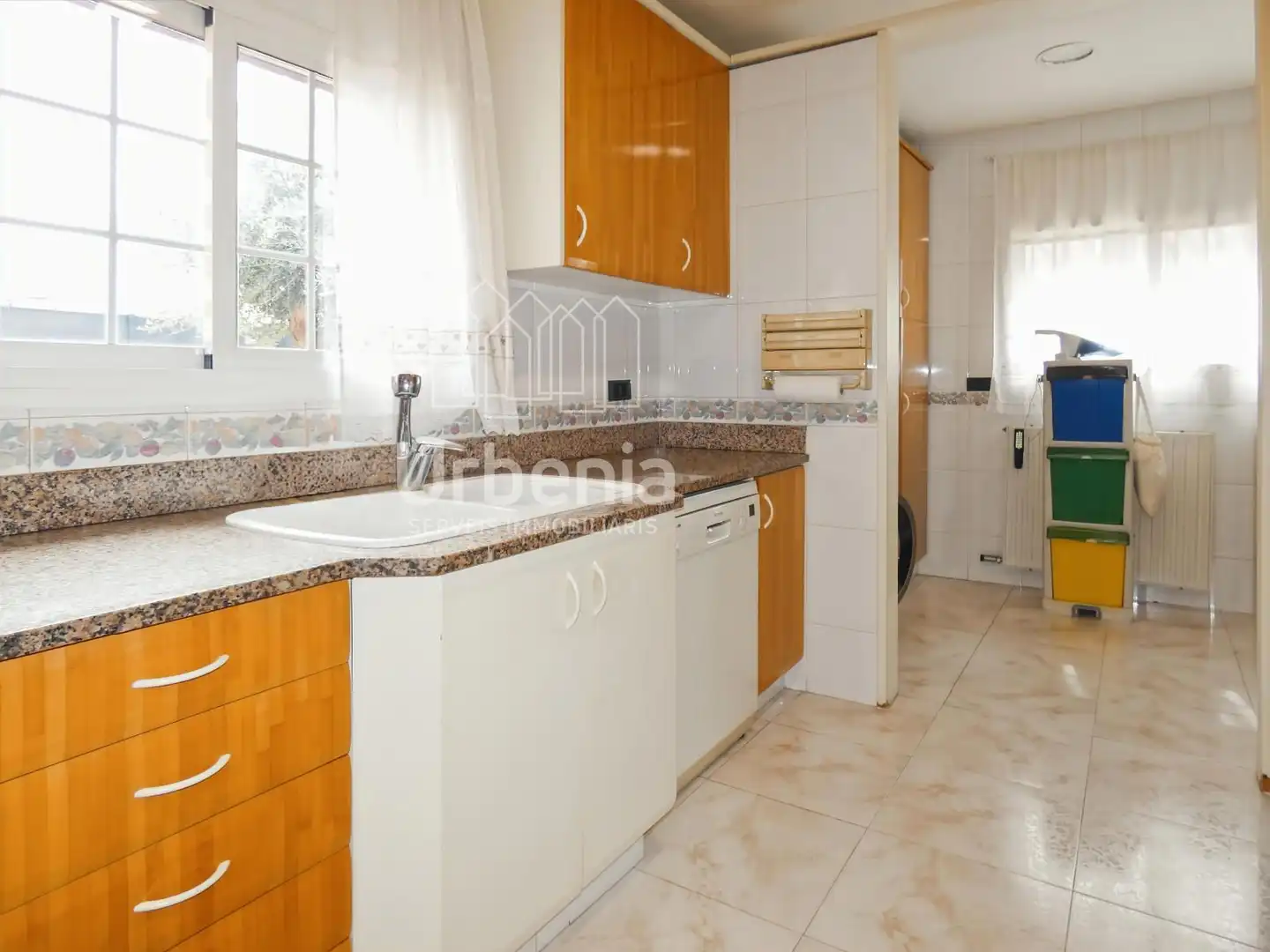 Cocina de Casa o chalet en venta en Premià de Mar con Aire acondicionado, Calefacción y Piscina