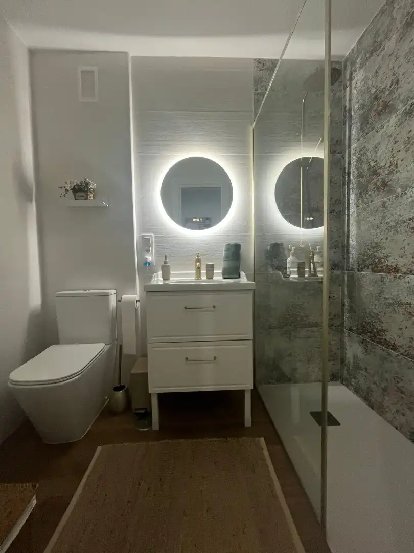 Baño de Piso en venta en Suances con Calefacción, Amueblado y Lavadora