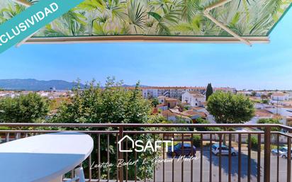 Exterior view of Attic for sale in Empuriabrava  with Air Conditioner, Terrace and Balcony