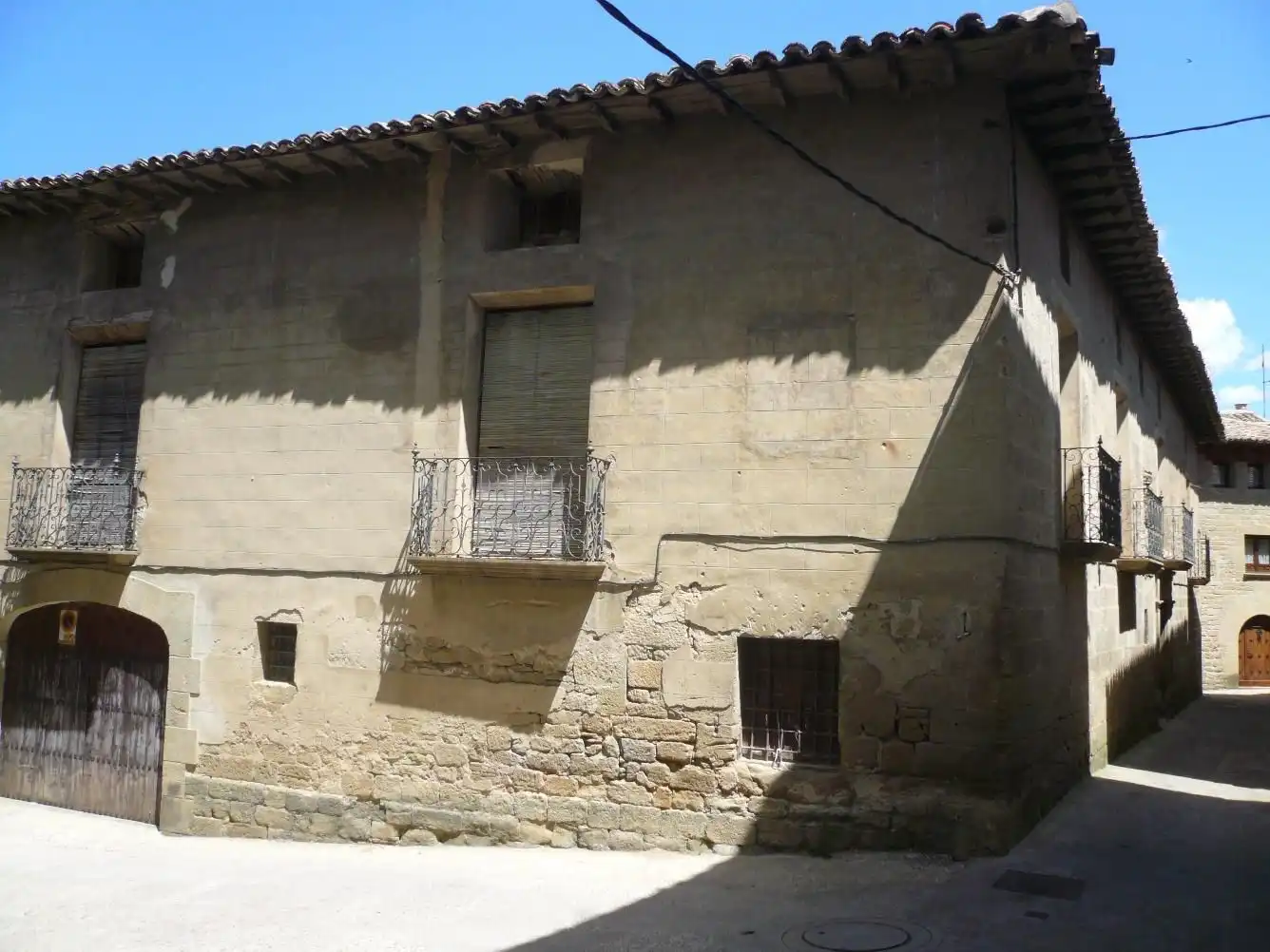Vista exterior de Casa o xalet en venda en Uncastillo amb Jardí privat i Balcó