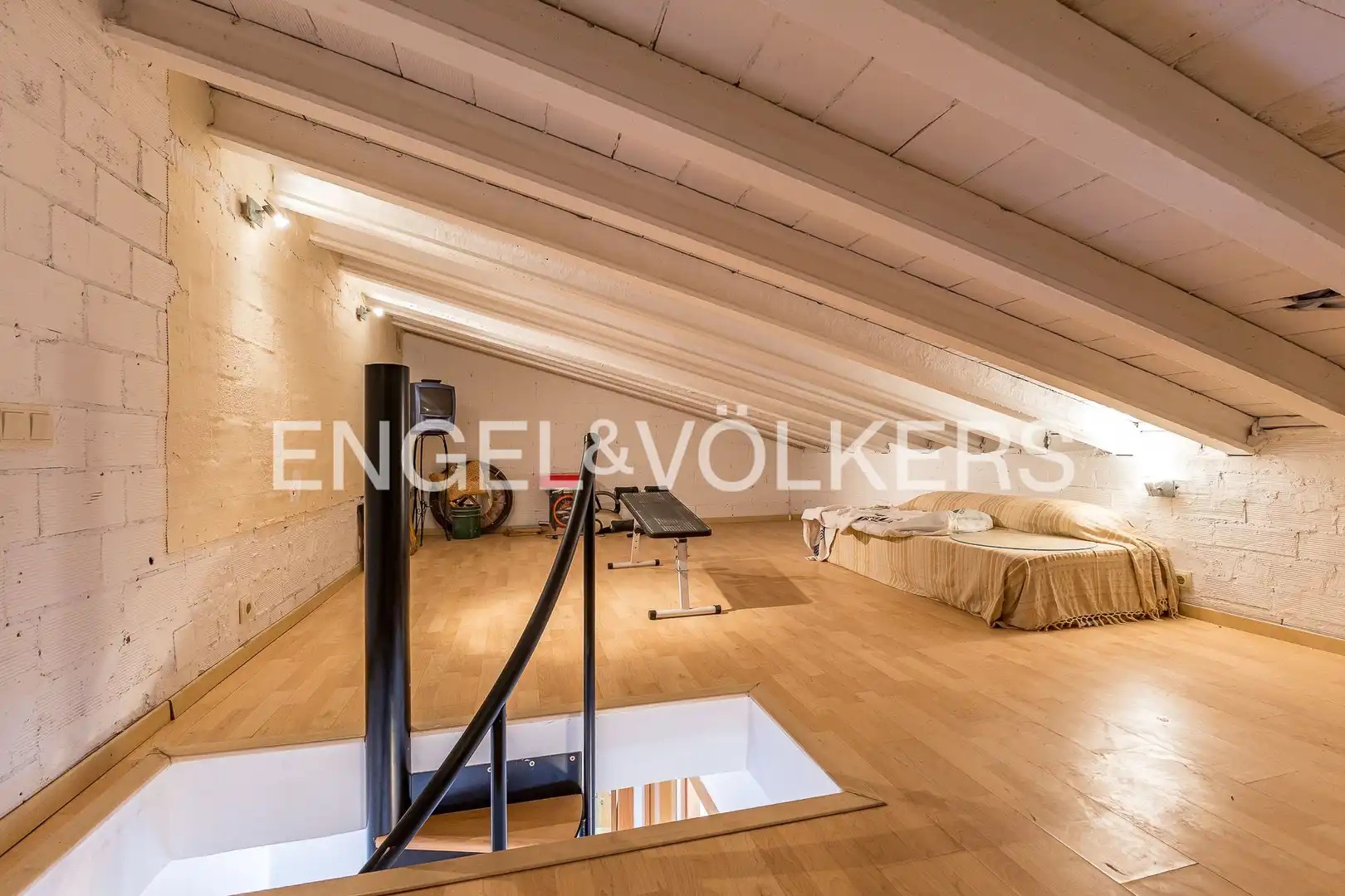 Attic for sale in Sitges  with Heating, Parquet flooring and Terrace