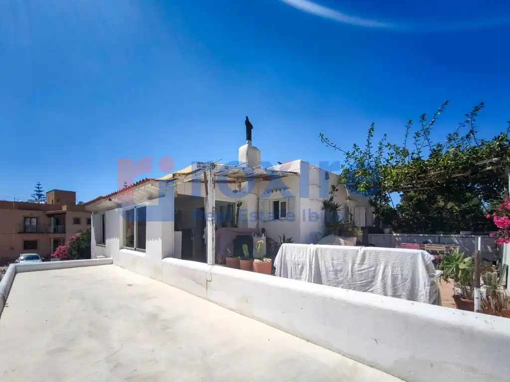 Vista exterior de Casa o xalet en venda en Sant Josep de sa Talaia amb Aire condicionat, Jardí privat i Terrassa
