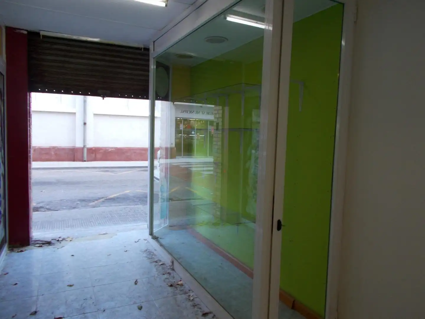 Locale commerciale in affitto a Calle Born, imagen 3