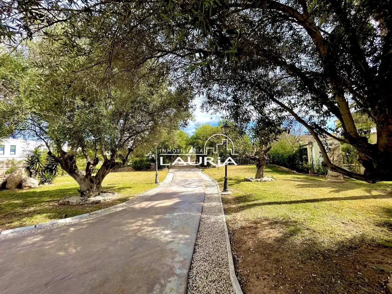 Vista exterior de Casa o chalet en venta en San Antonio de Benagéber con Aire acondicionado, Calefacción y Jardín privado