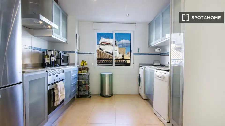 Flat with terrace to rent in Ciutat Vella, imagen 7