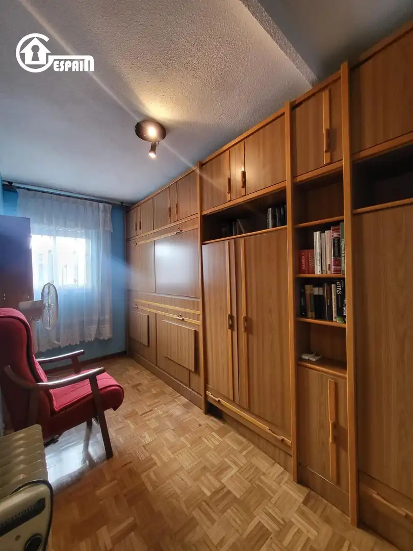 Schlafzimmer von Wohnung zum Verkauf in Madrid mit Heizung, Terrasse und Möbliert