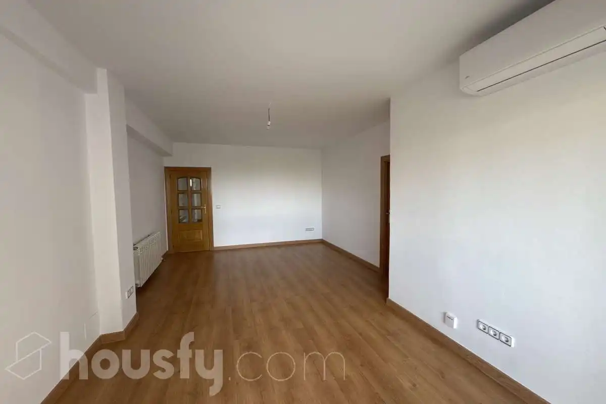 Sala de estar de Piso de alquiler en Alcalá de Henares con Aire acondicionado, Calefacción y Parquet