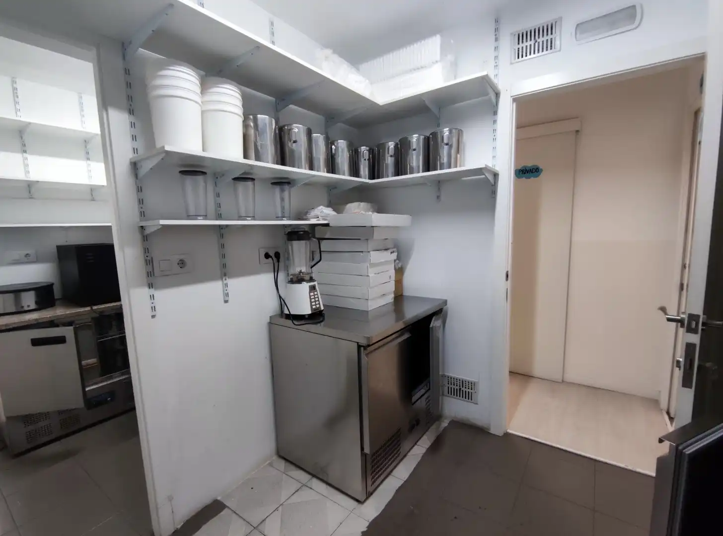 Cocina de Local en traspaso en Barcelona con Aire acondicionado y Amueblado