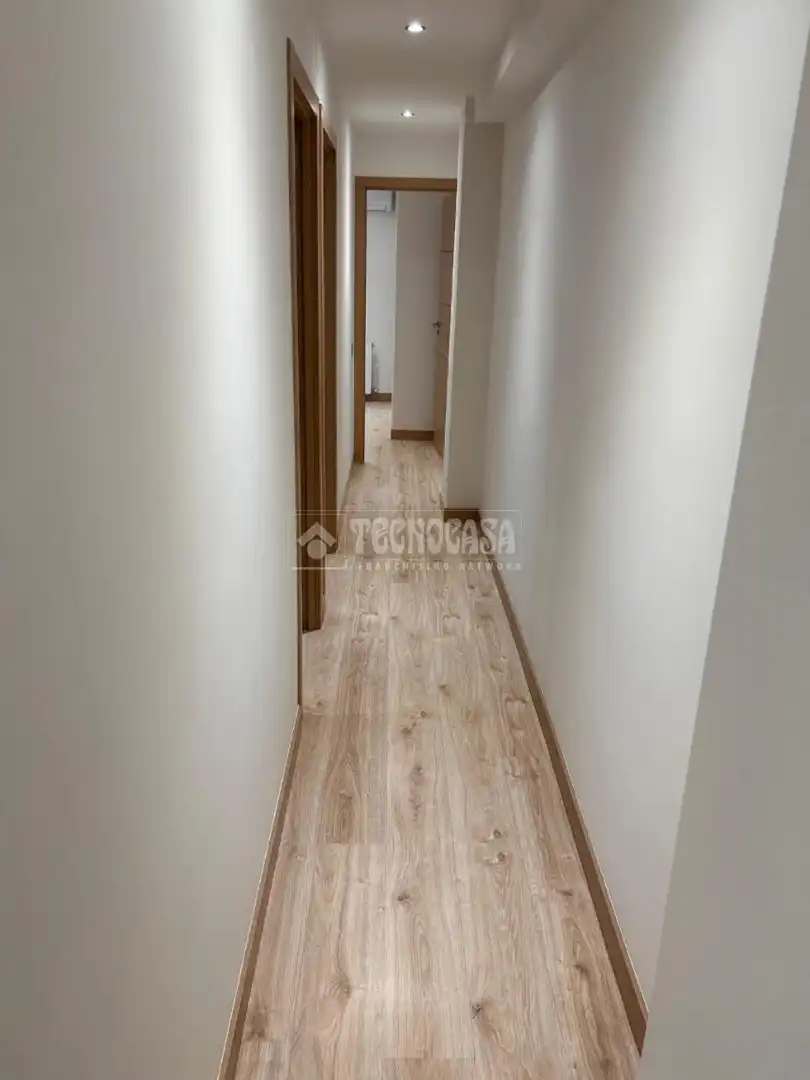 Piso en venta en Madrid con Calefacción y Terraza