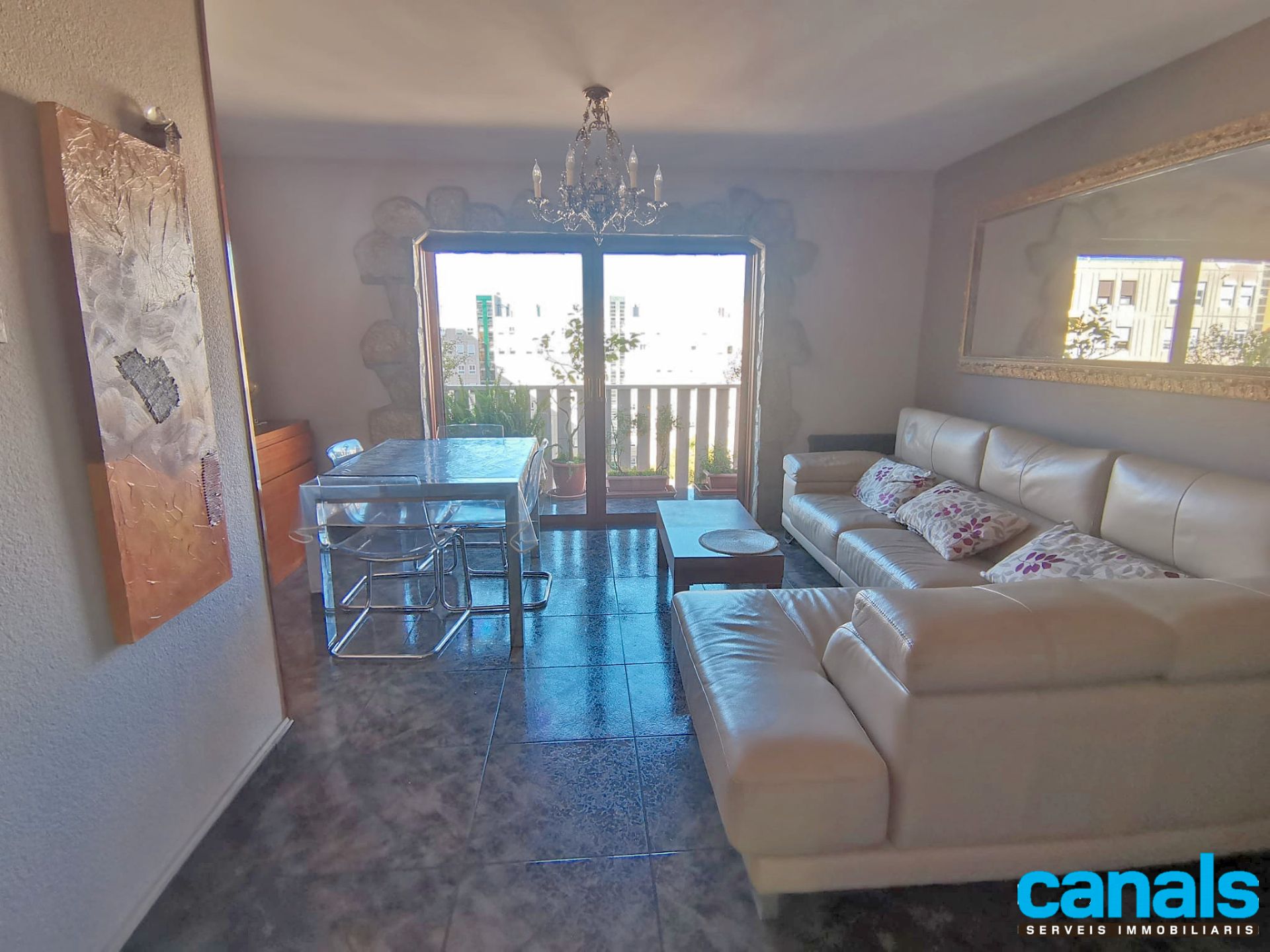 Living room of Flat for sale in Cerdanyola del Vallès  with Air Conditioner, Heating and Balcony