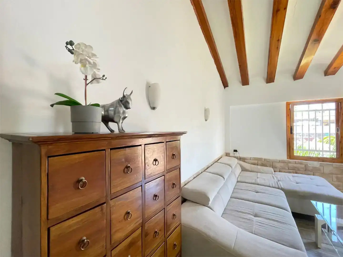 Sala d'estar de Dúplex de lloguer en San Bartolomé de Tirajana amb Aire condicionat i Piscina