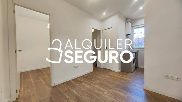 Piso en Alquiler en de Treviño en Ríos Rosas - Nuevos Ministerios