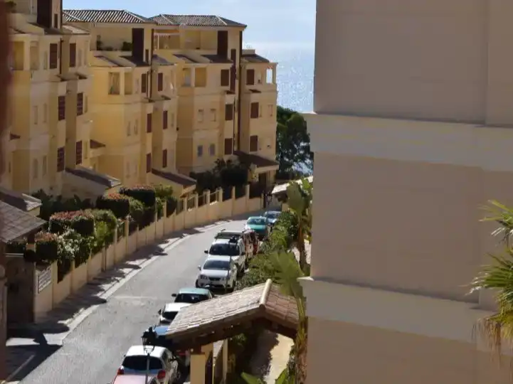 Außenansicht von Wohnung zur Miete in Benalmádena mit Klimaanlage und Schwimmbad
