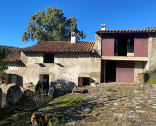 Vista exterior de Casa o xalet en venda en Valencia de Alcántara