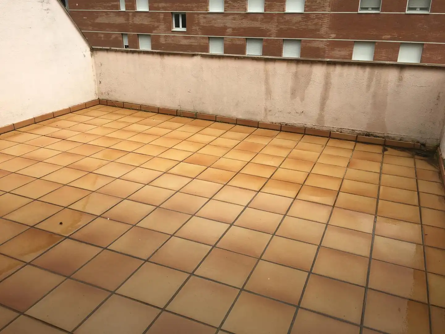 Terrassa de Casa adosada en venda en Salt amb Aire condicionat, Calefacció i Jardí privat