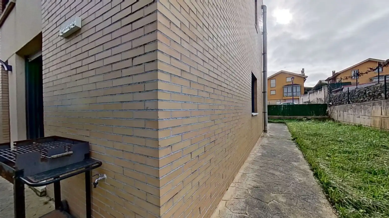 Exterior view of Flat for sale in Miengo  with Heating and Furnished