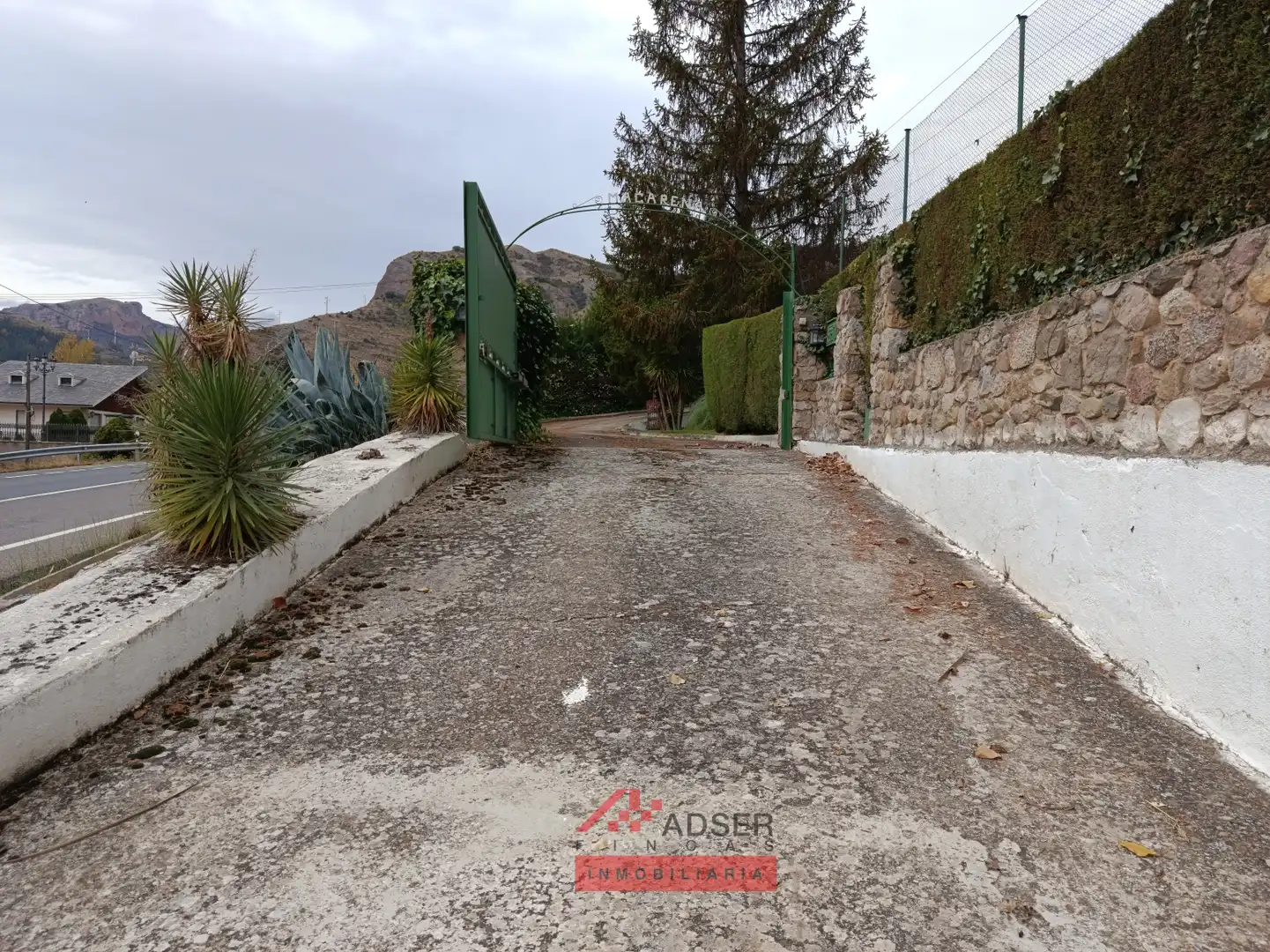 Exterior view of Houses for sale in Nalda  with Private garden, Storage room and Swimming Pool