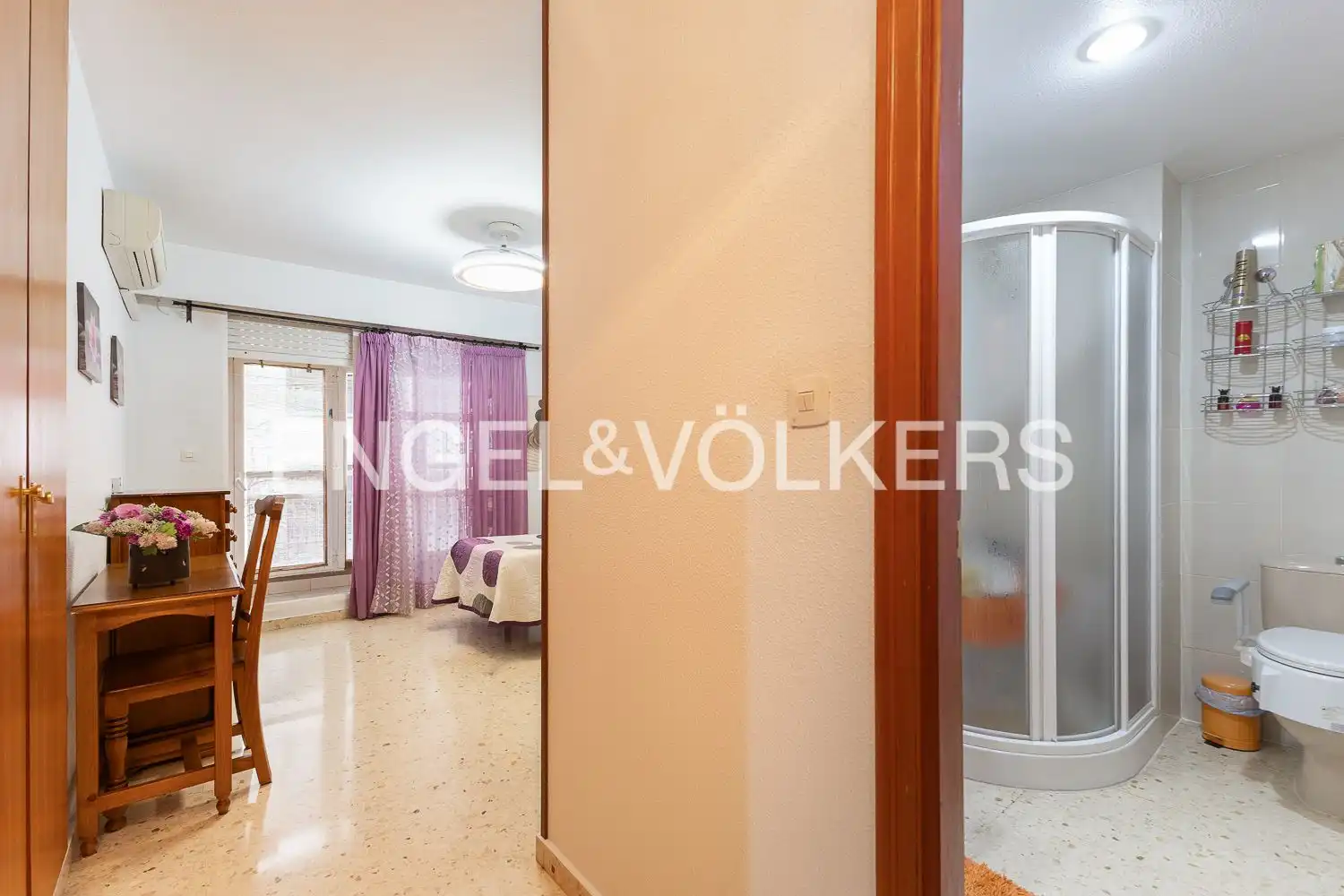 Piso en venta en Valencia con Aire acondicionado, Calefacción y Trastero