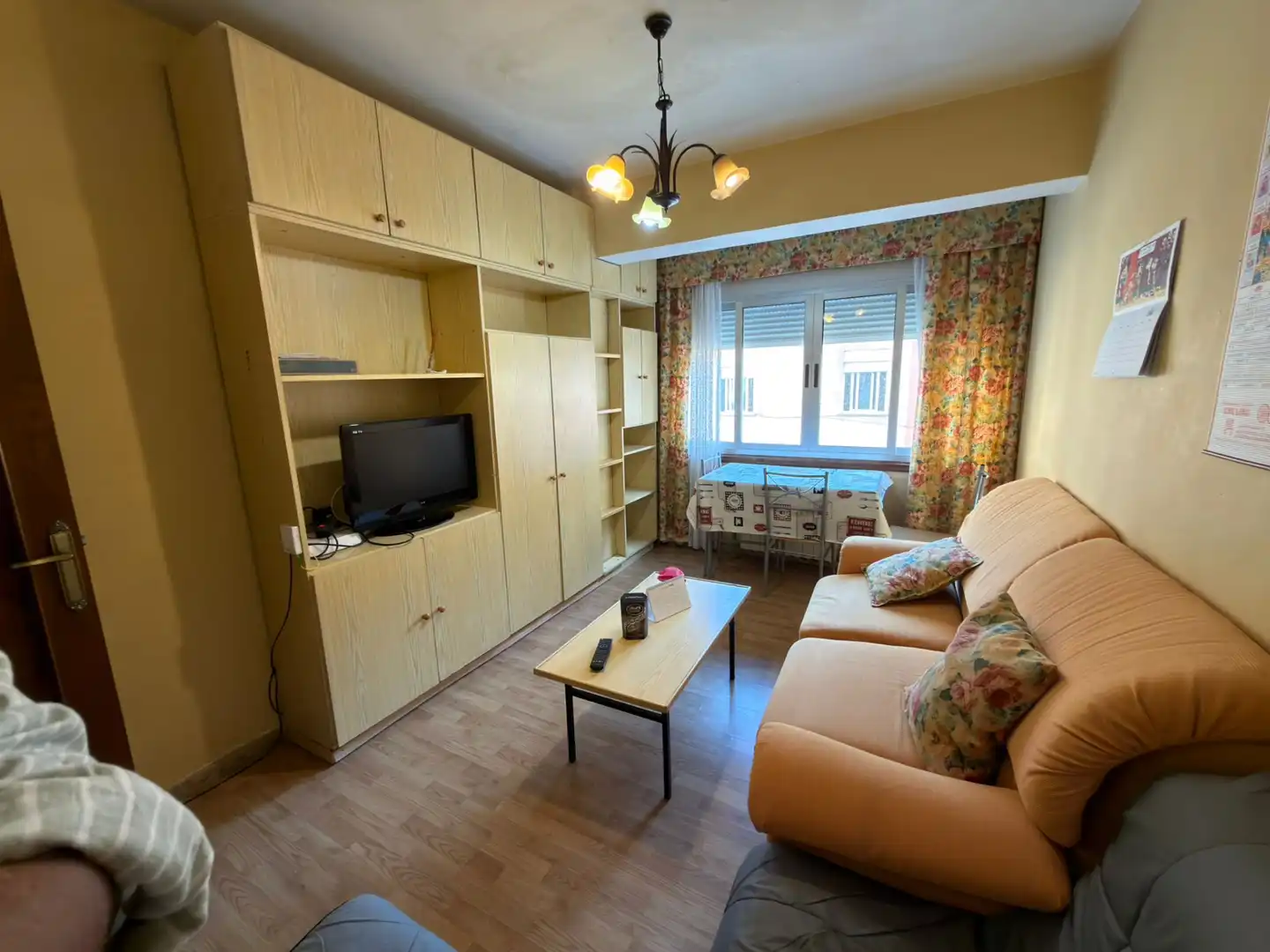 Wohnzimmer von Wohnung zur Miete in Pontevedra Capital  mit Heizung, Möbliert und Ofen