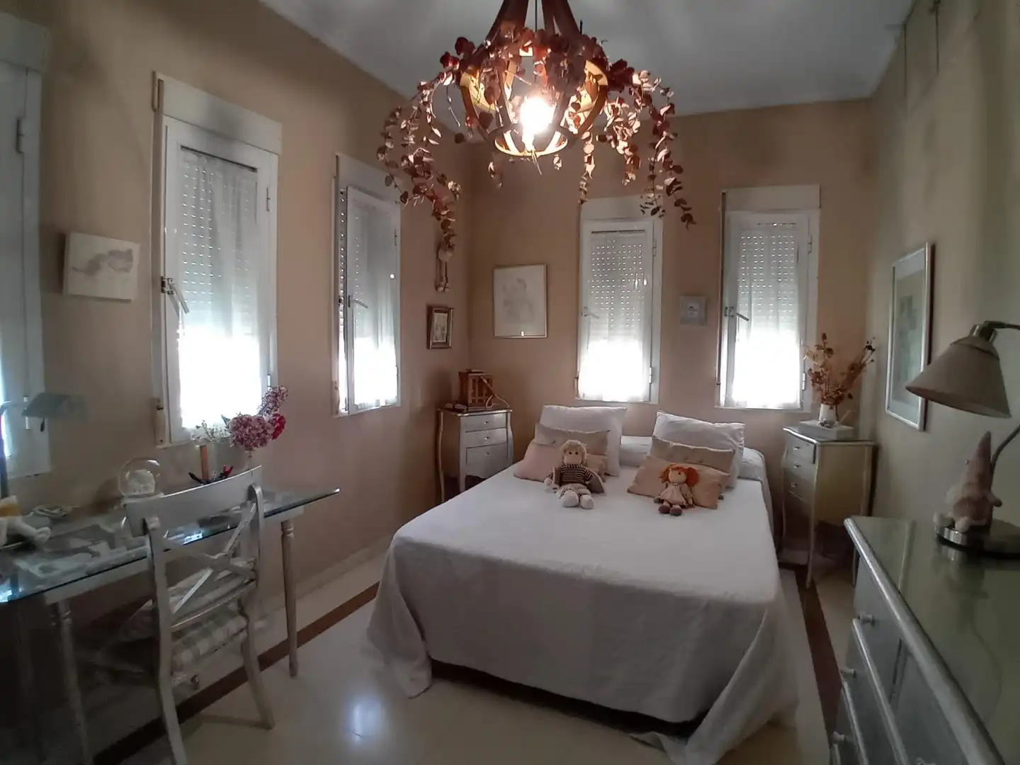 Dormitori de Casa adosada en venda en Córdoba amb Aire condicionat, Calefacció i Jardí privat