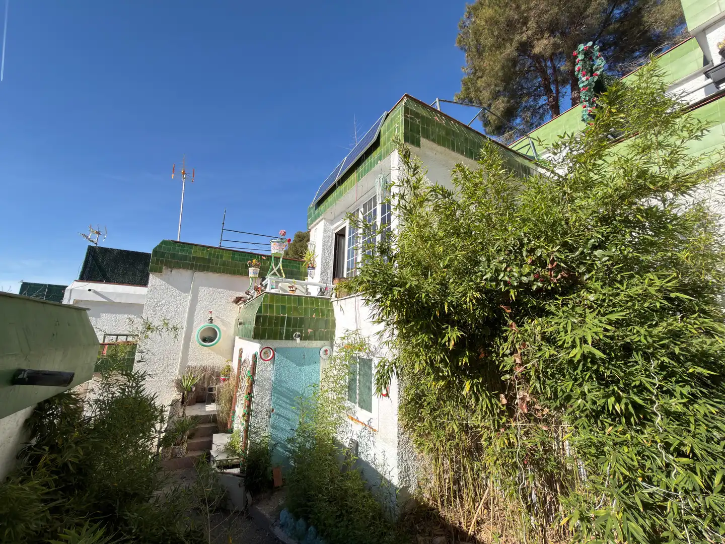 Vista exterior de Casa o xalet en venda en Canyelles amb Jardí privat i Terrassa
