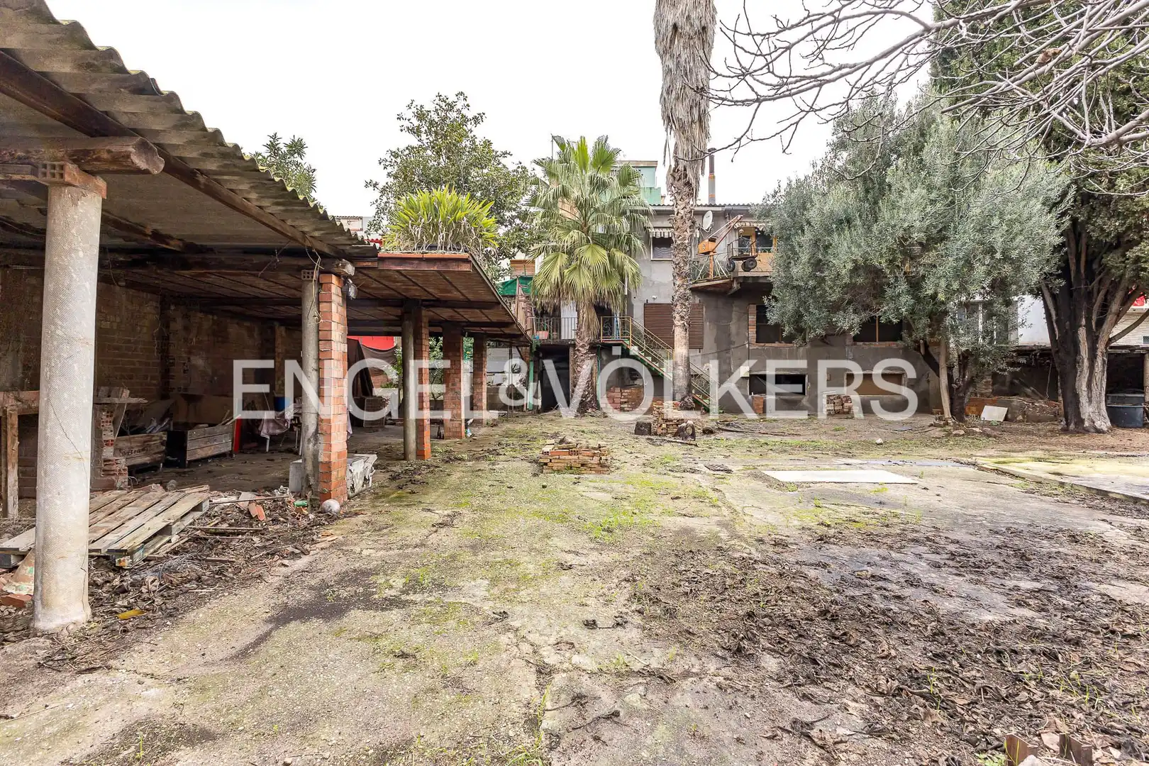 Houses for sale in Sant Vicenç Dels Horts  with Heating and Private garden